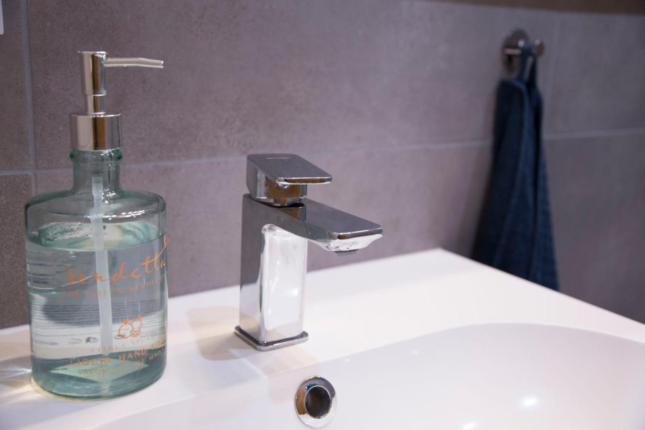 Luxurio Rooms With Baths Livorno Exteriér fotografie